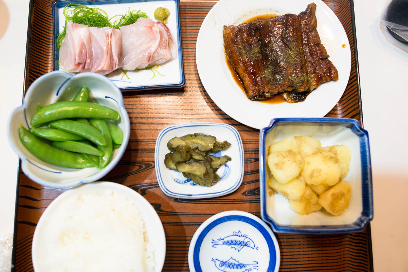 夜定食 | 小笠原諸島父島