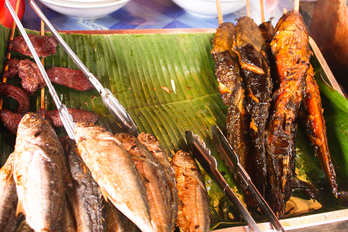 なまず | ビエンチャン